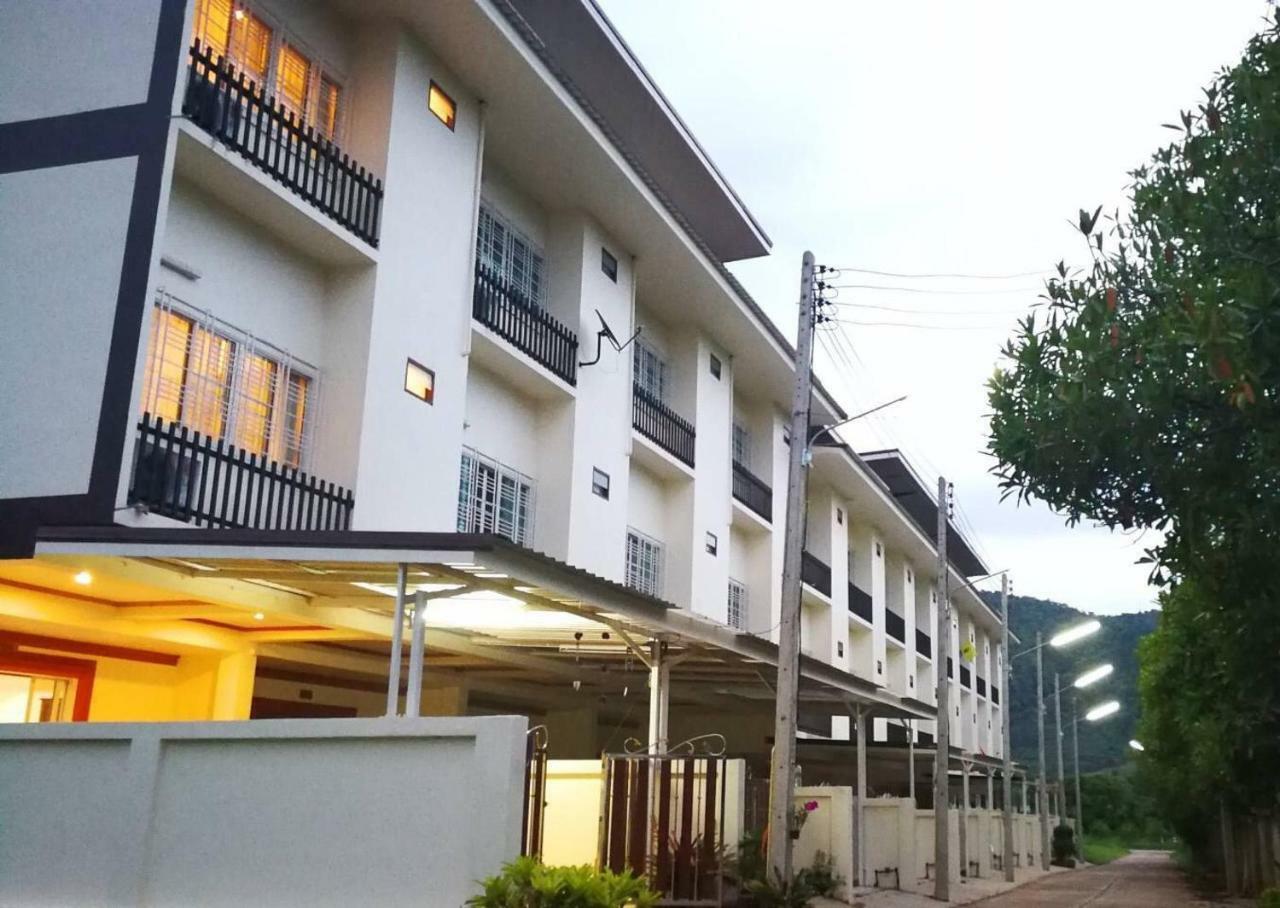 Na Phurua Hostel ภายนอก รูปภาพ